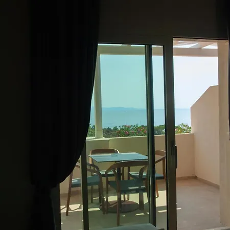 Resort Capo Bianco Porto Azzurro Esterno foto